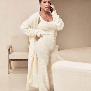 SKIMS | Pink Cozy Set of 3